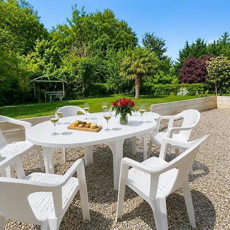 Maison Renovee 4 Chambres, Calme Et Convivialite