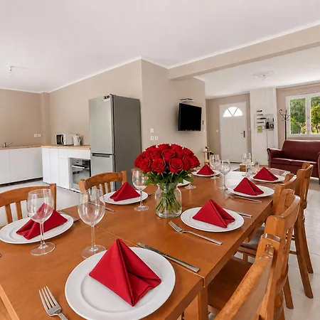 Σπίτι διακοπών Maison Renovee 4 Chambres, Calme Et Convivialite Mousseaux-les-Bray