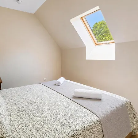 Σπίτι διακοπών Maison Renovee 4 Chambres, Calme Et Convivialite *